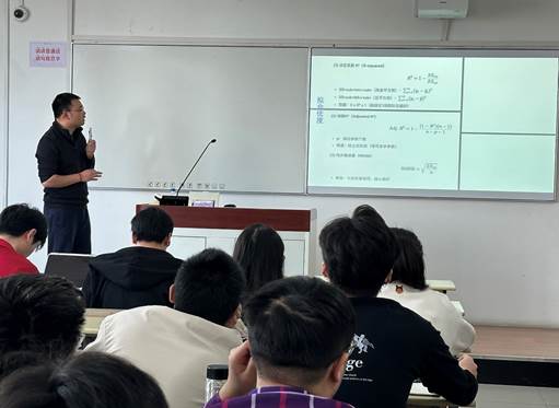 会议室里的人们

AI 生成的内容可能不正确。